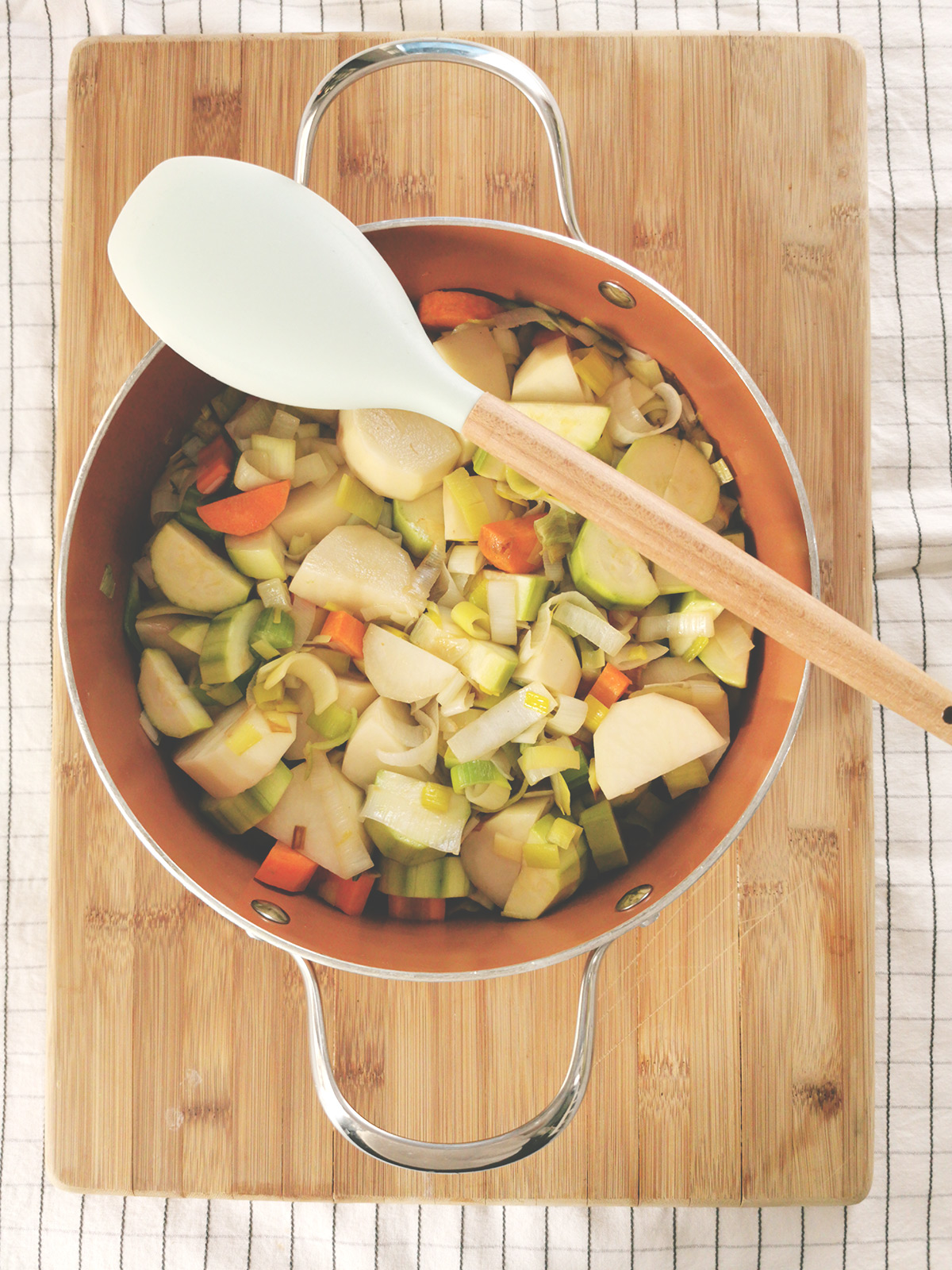 Soupe de poireaux et de courgettes